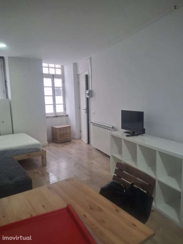 Estúdio - localizado em Montarroio Coimbra - Grande imagem: 5/11
