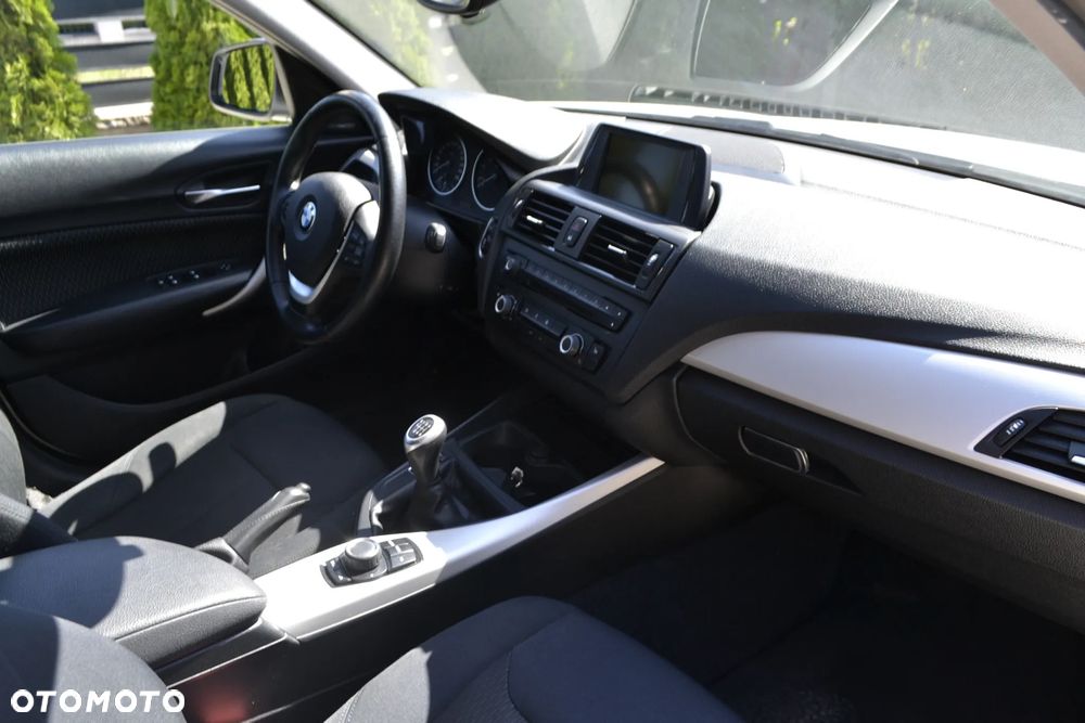 BMW Seria 1 118i Sport Line - 35