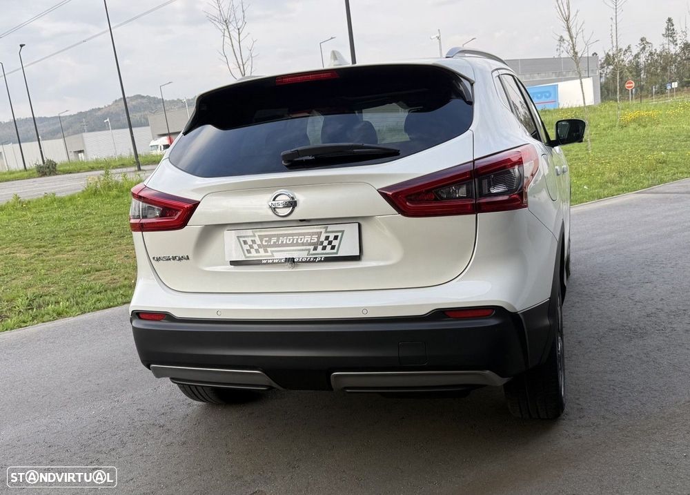 Nissan Qashqai 1.5 dCi N-Connecta - 6