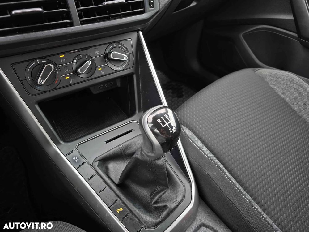 Volkswagen Polo - 15