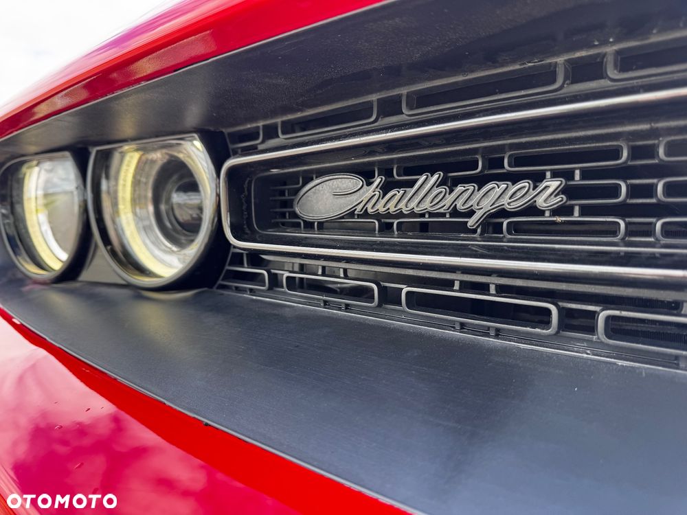 Dodge Challenger - 18
