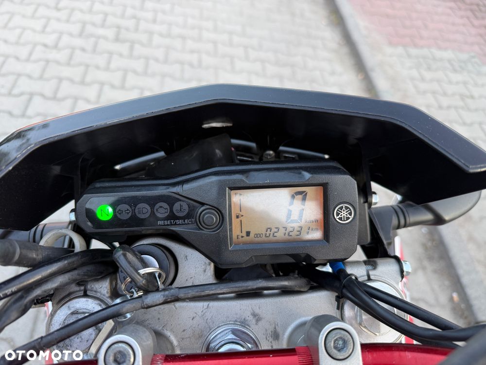 Yamaha WR - 30