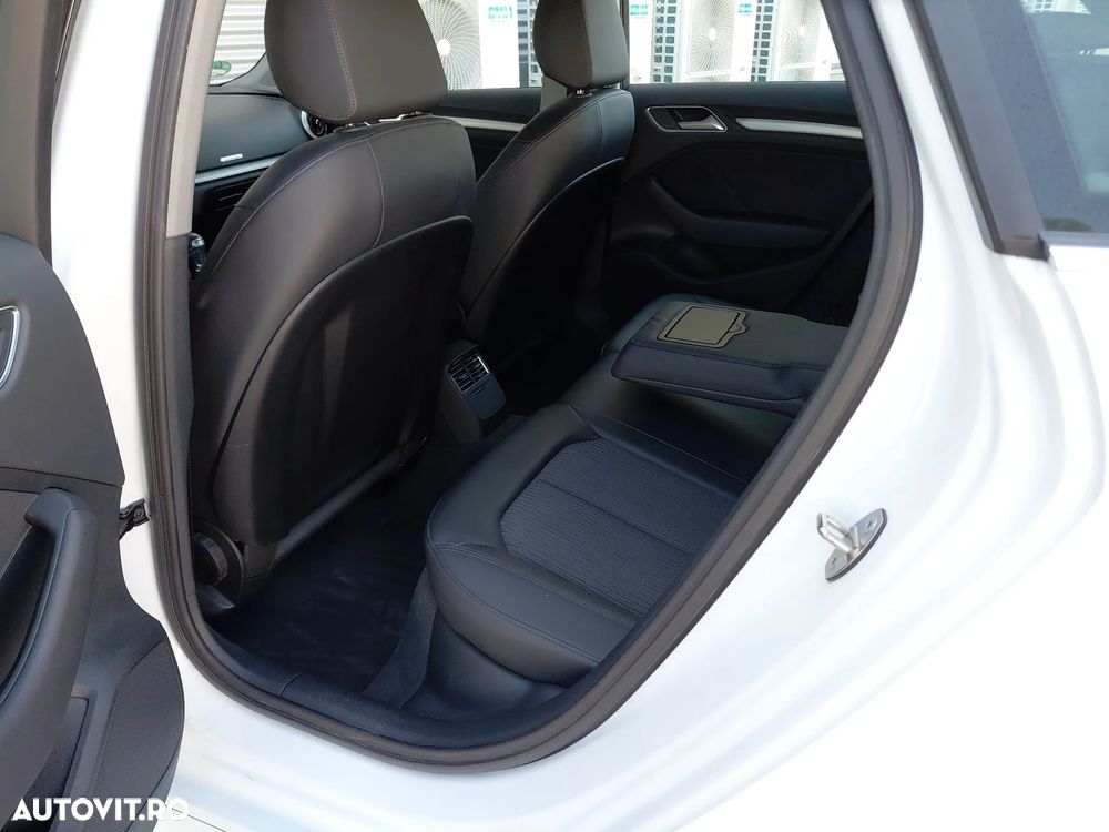 Audi A3 40 ack S tronic - 14
