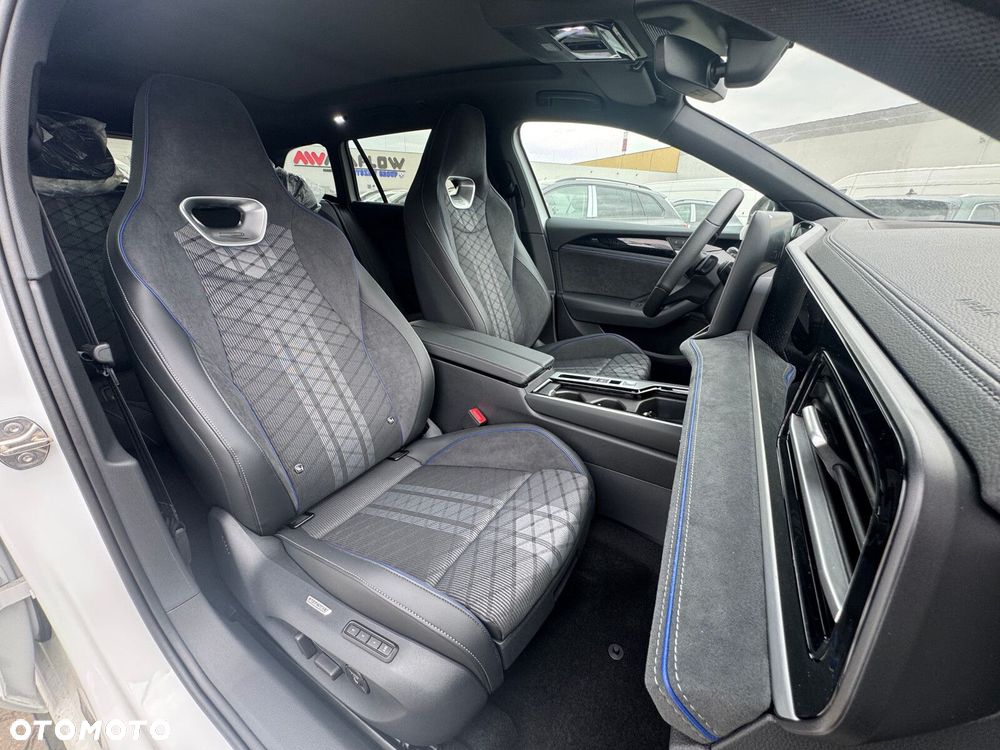 Volkswagen Passat Variant 2.0 TSI R-Line Plus DSG - 7