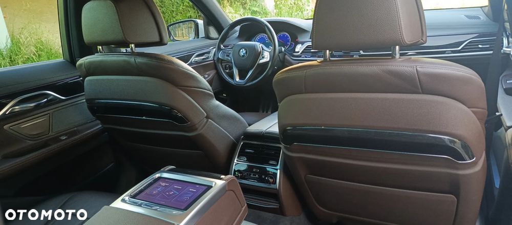 BMW Seria 7 740Ld xDrive - 16
