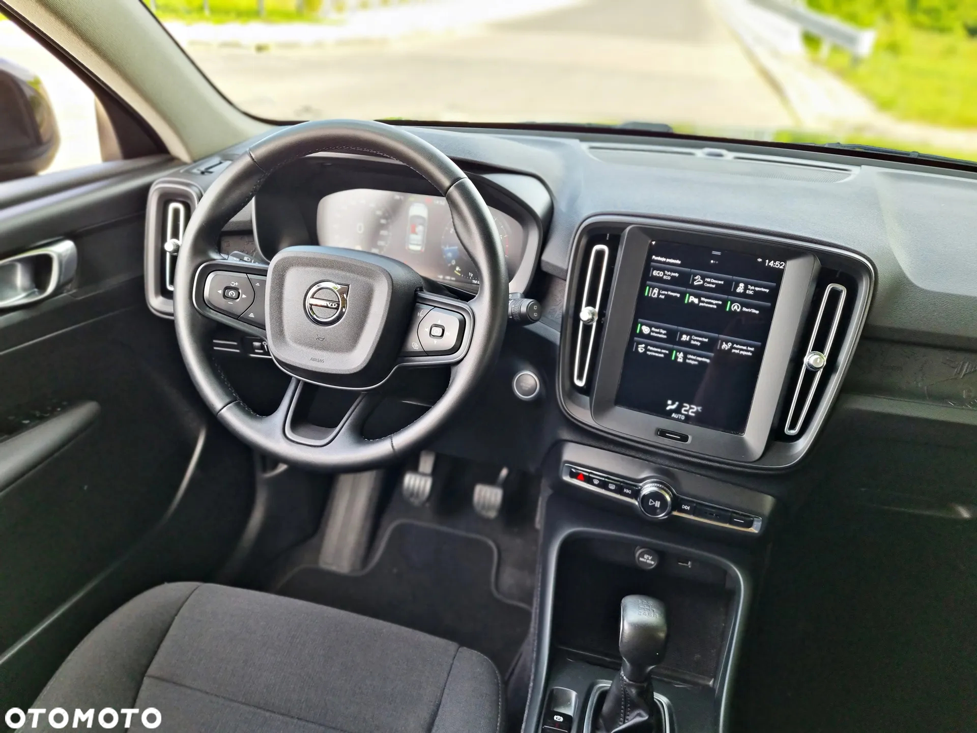 Volvo XC 40 T2 Momentum - 16