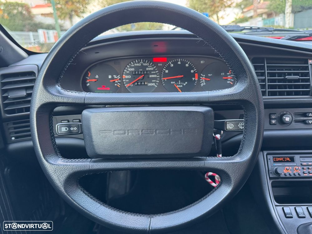 Porsche 944 Turbo S - 20
