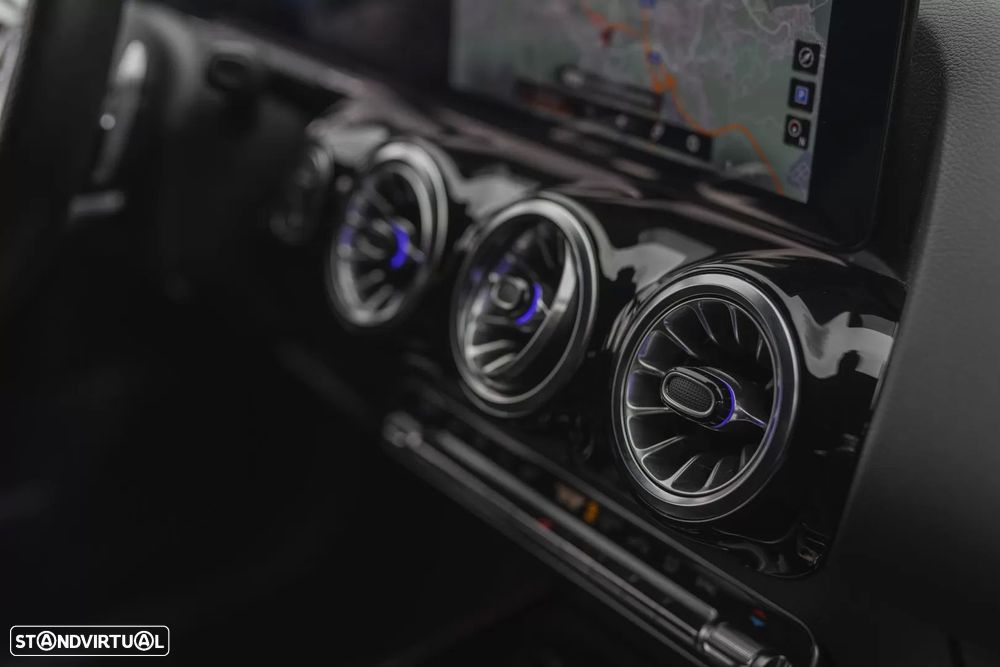 Mercedes-Benz GLA 180 d AMG Line - 18