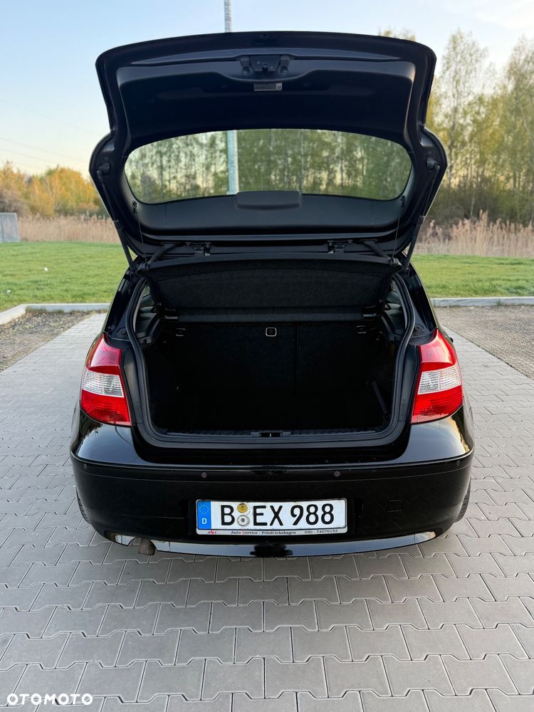 BMW Seria 1 120d DPF - 11