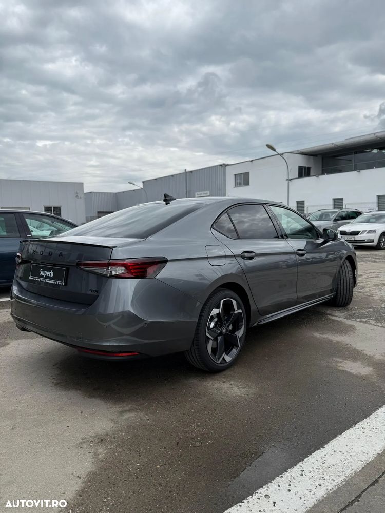 Skoda Superb 2.0 TSI DSG 4X4 Sportline - 8