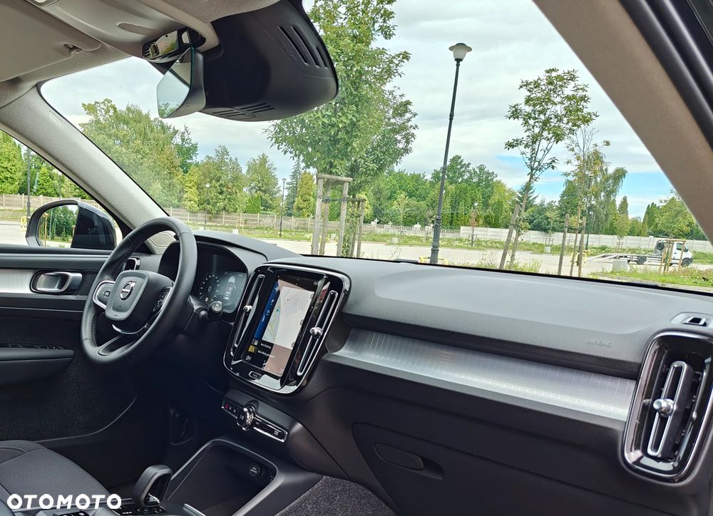 Volvo XC 40 - 36