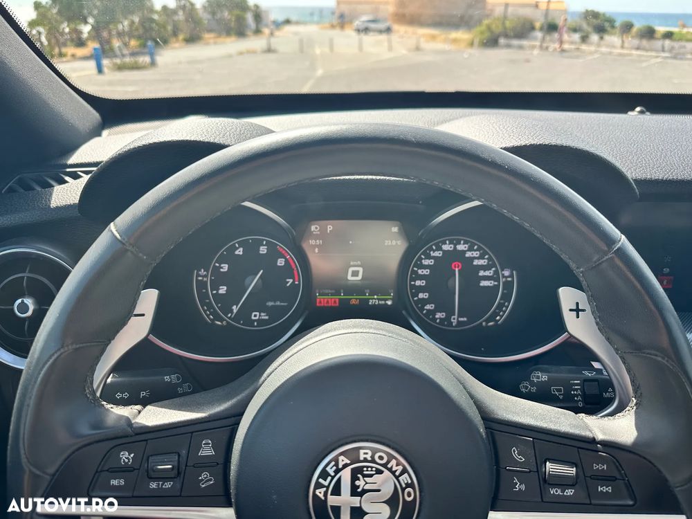 Alfa Romeo Stelvio 2.0 Turbo 16V AT8-Q4 Super - 35