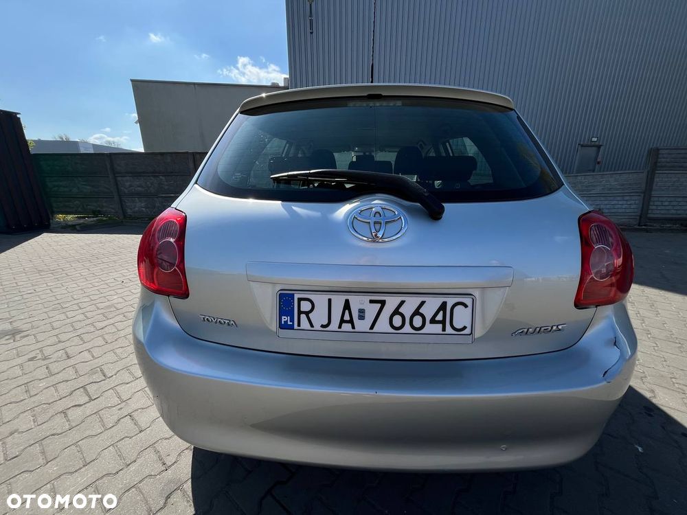 Toyota Auris 1.6 VVT-i Sol MM - 6