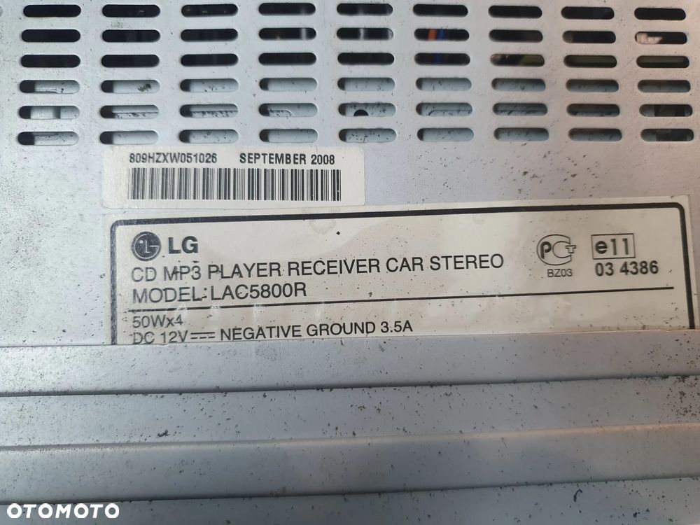 Radioodtwarzacz samochodowy LG o mocy wyjściowej 4 x 50 LG LAC5800R - 4