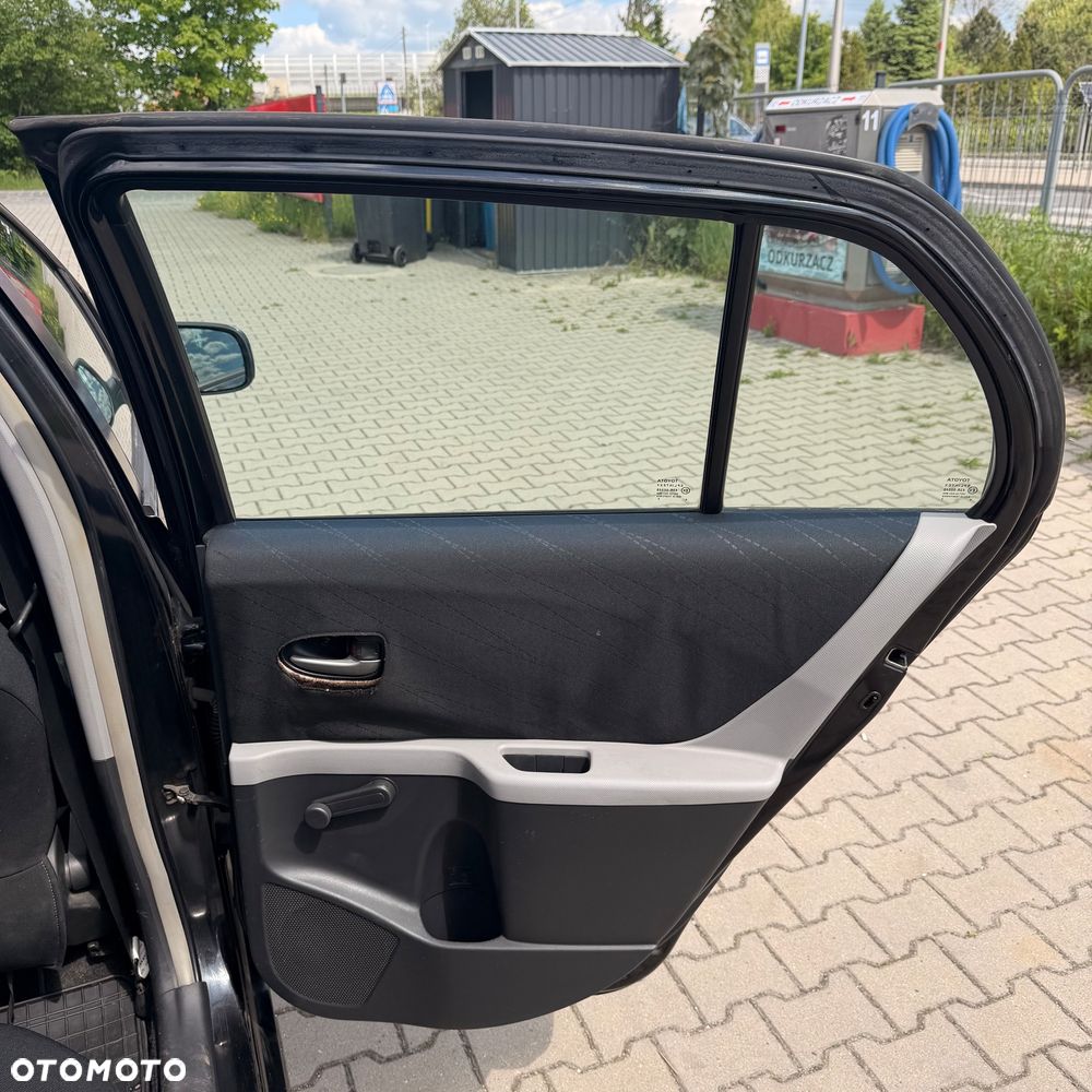Toyota Yaris 1.4 D-4D Sol - 20