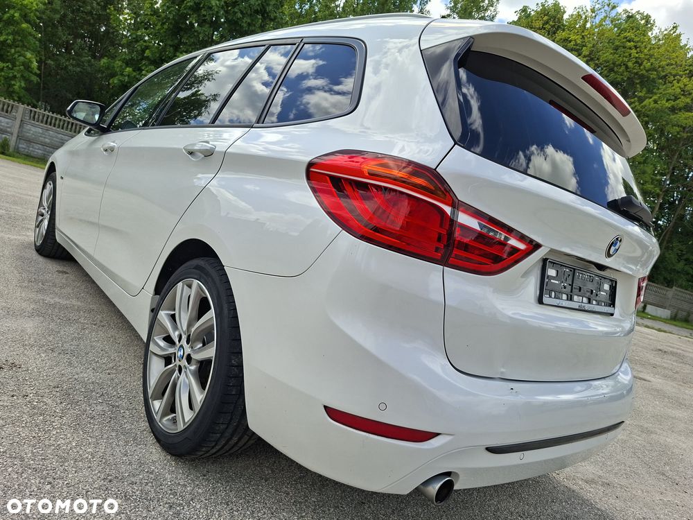 BMW Seria 2 218d Sport-Aut - 4