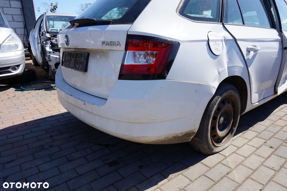 ZDERZAK TYLNY FABIA III NJ3 KOMBI LF9E  BIAŁY SKODA 2014-2018 - 2