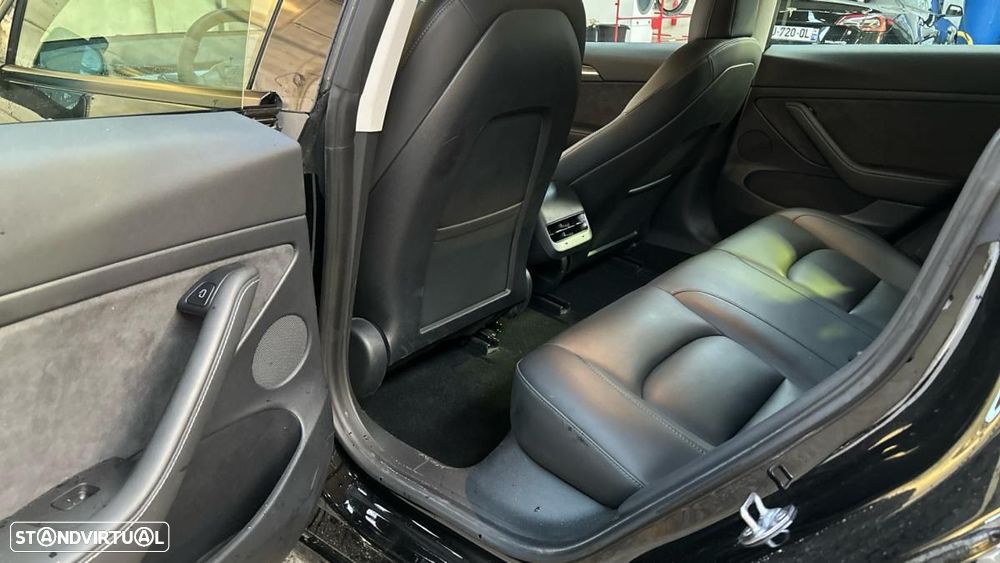 Tesla Model 3 Long Range AWD Dual Motor Performance - 6