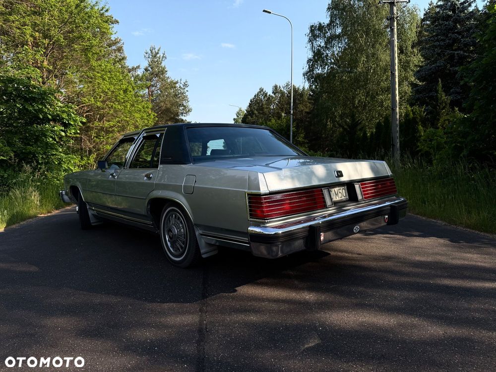 Mercury Marquis - 9