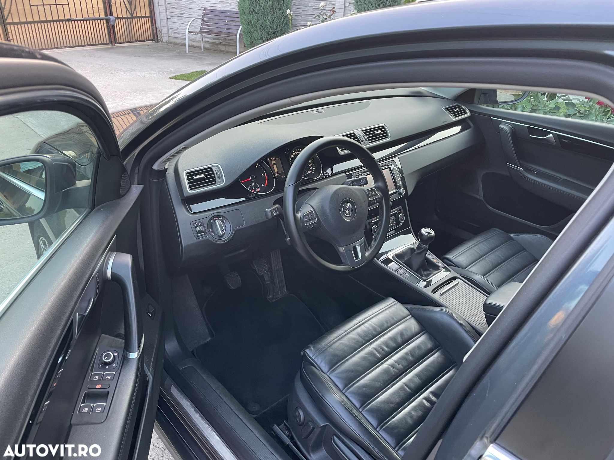 Volkswagen Passat - 13