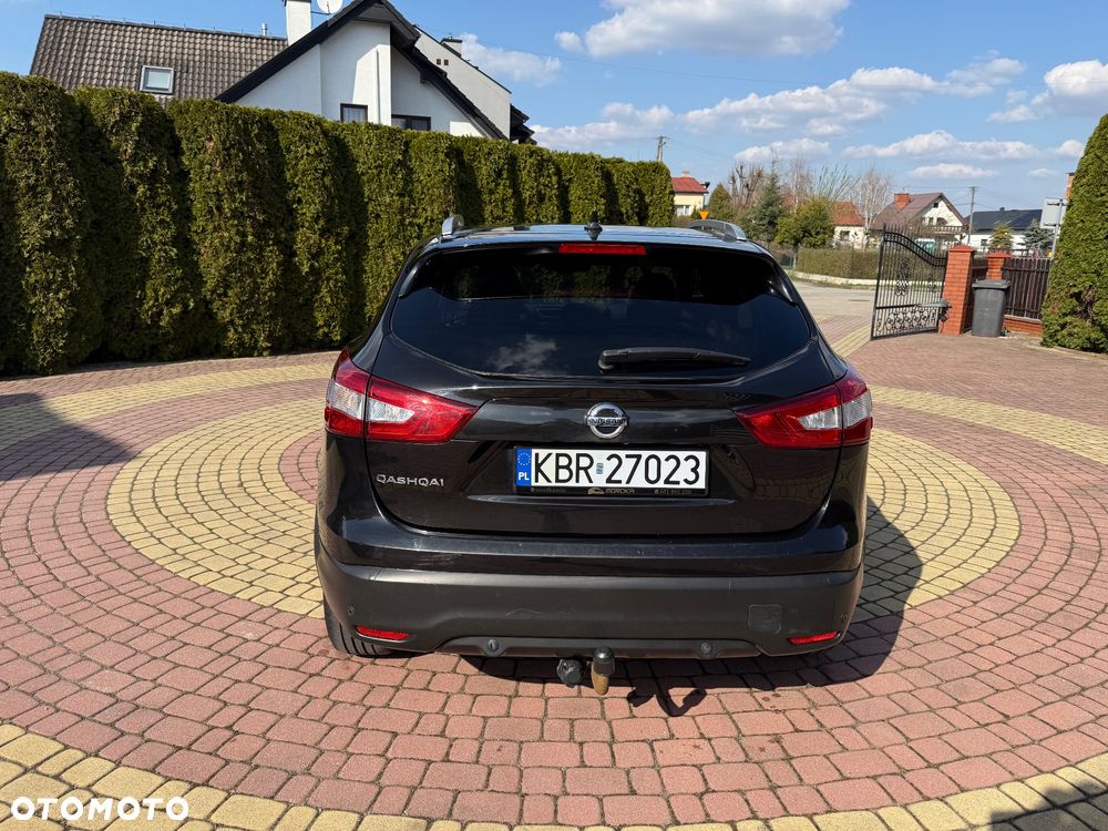 Nissan Qashqai 1.6 dCi DPF tekna - 9