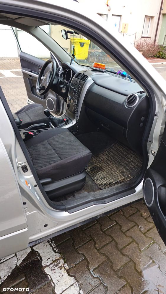 Suzuki Grand Vitara 2.0 Comfort - 8