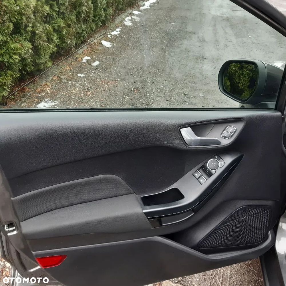 Ford Fiesta 1.1 SYNC Edition - 19