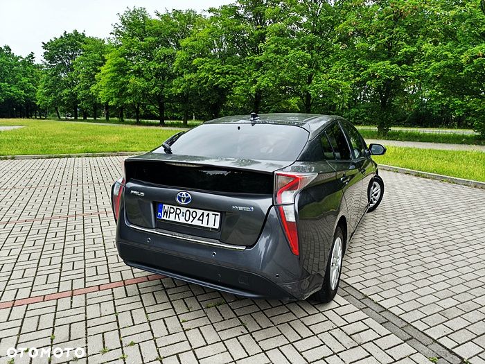 Toyota Prius - 12