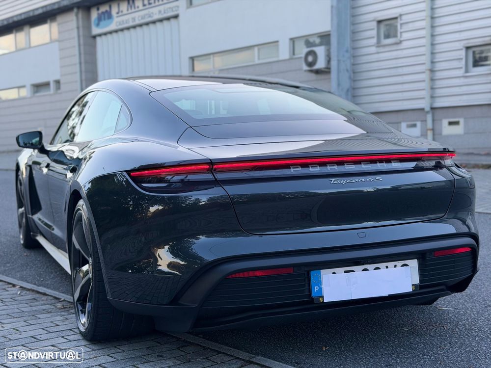 Porsche Taycan 4S - 2