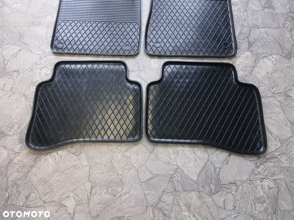 Dywaniki Gumowe BMW E36 E46 E90 E91 E67 F25 E84 E39 E81 E82 E88 E87 - 5