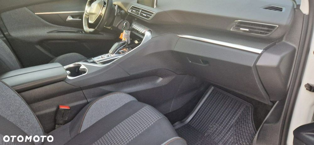Peugeot 3008 - 21