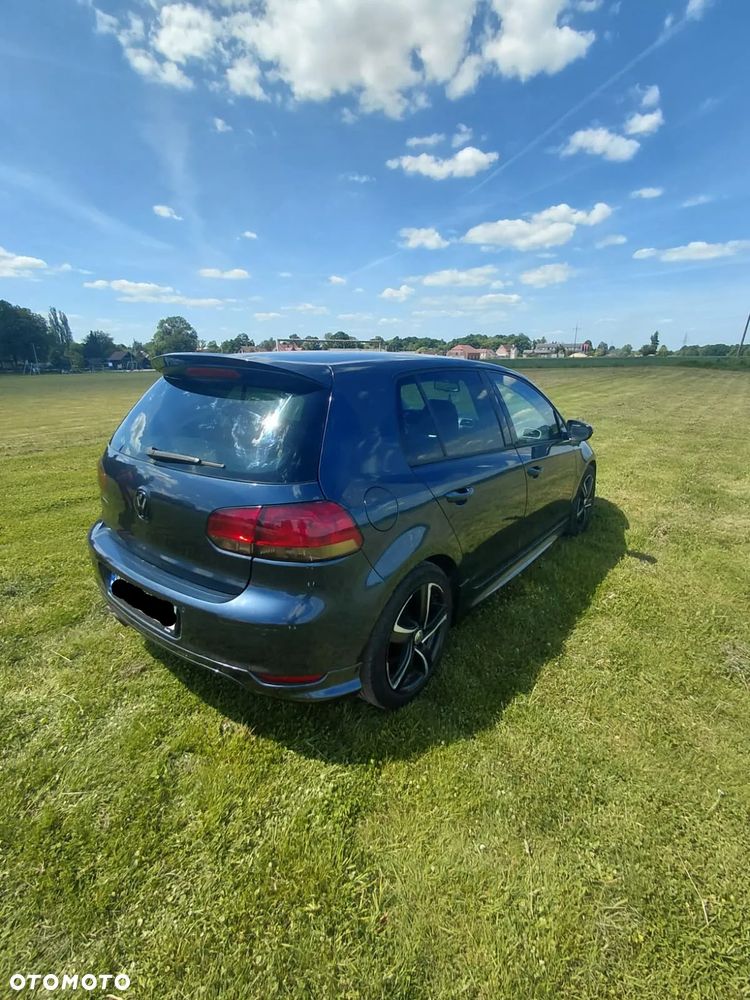 Volkswagen Golf 2.0 TDI DPF Highline - 5
