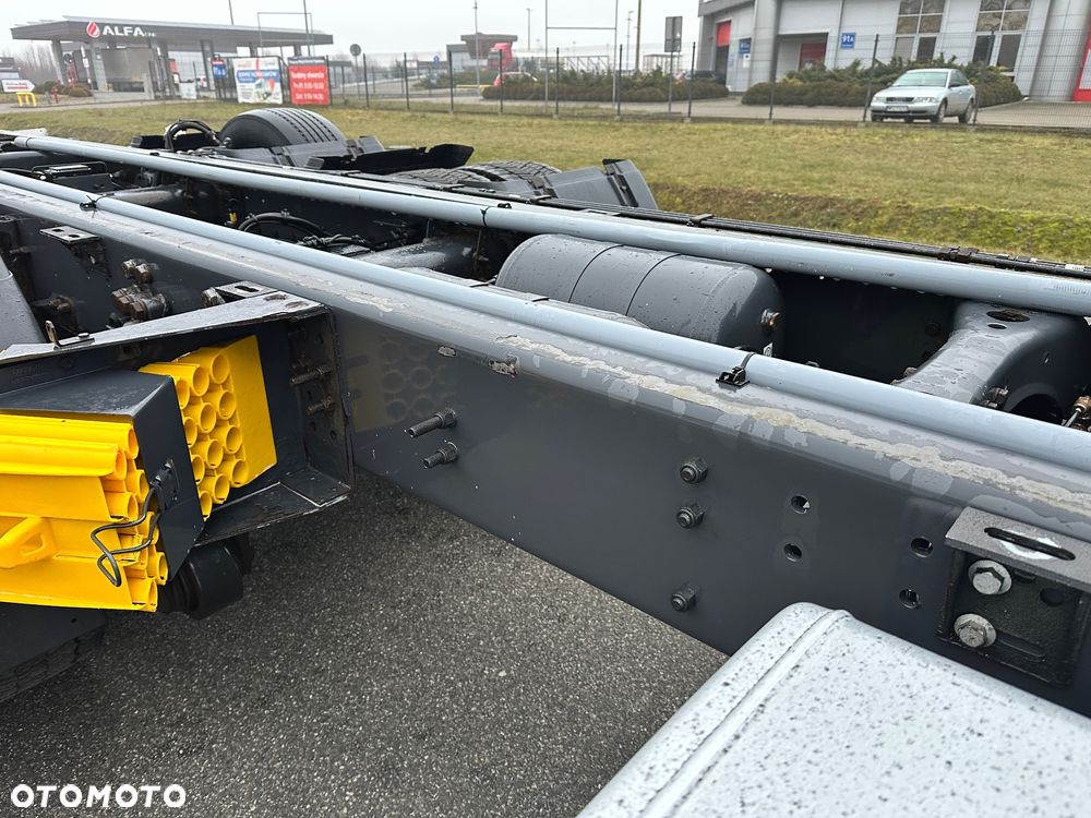 Scania G410 bez EGR 6x2 Dzienna łóżko Retarder Rama - 18