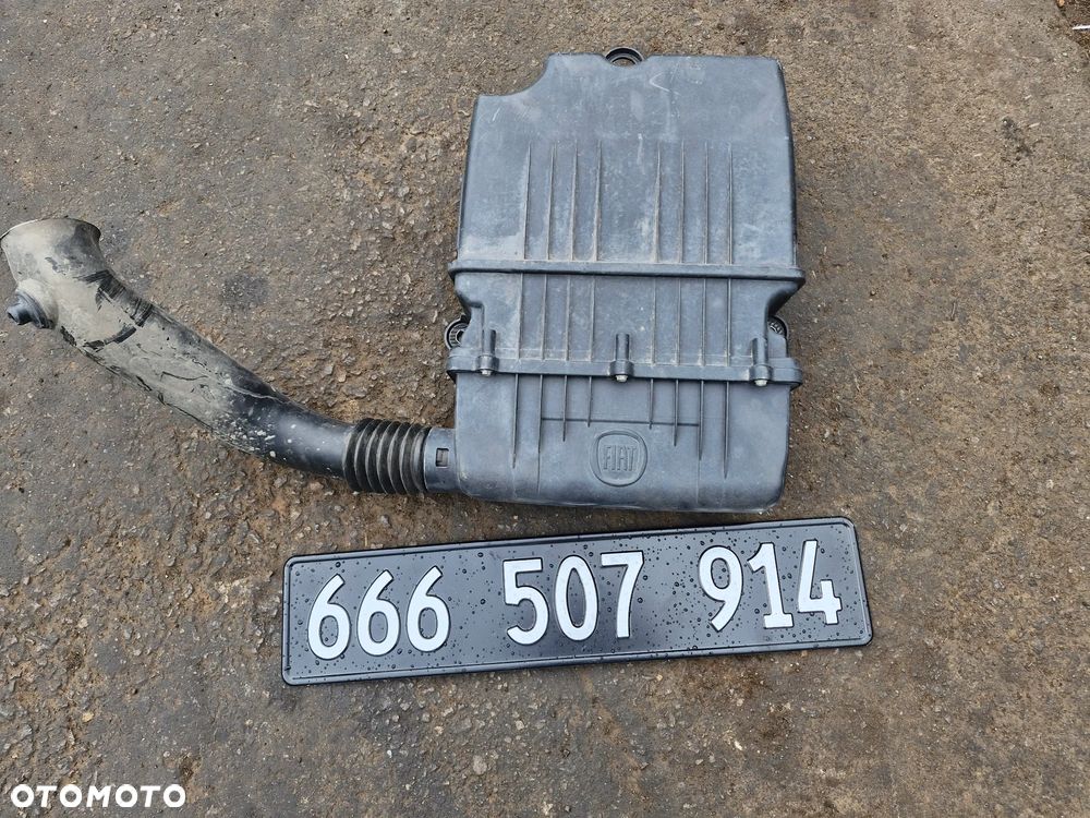 Obudowa filtra powietrza FIAT GRANDE PUNTO 1.4 - 1