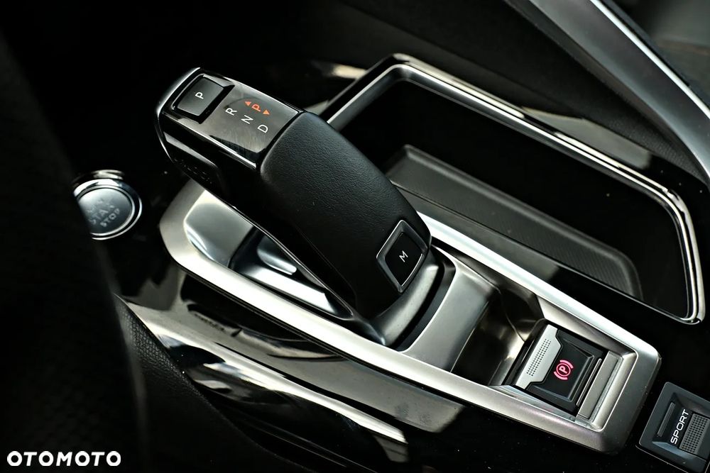 Peugeot 5008 BlueHDi 180 EAT8 GT - 30