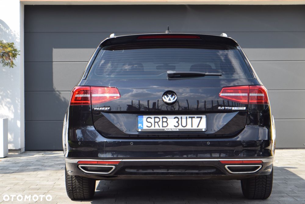 Volkswagen Passat 2.0 TDI (BlueMotion Technology) Highline - 34
