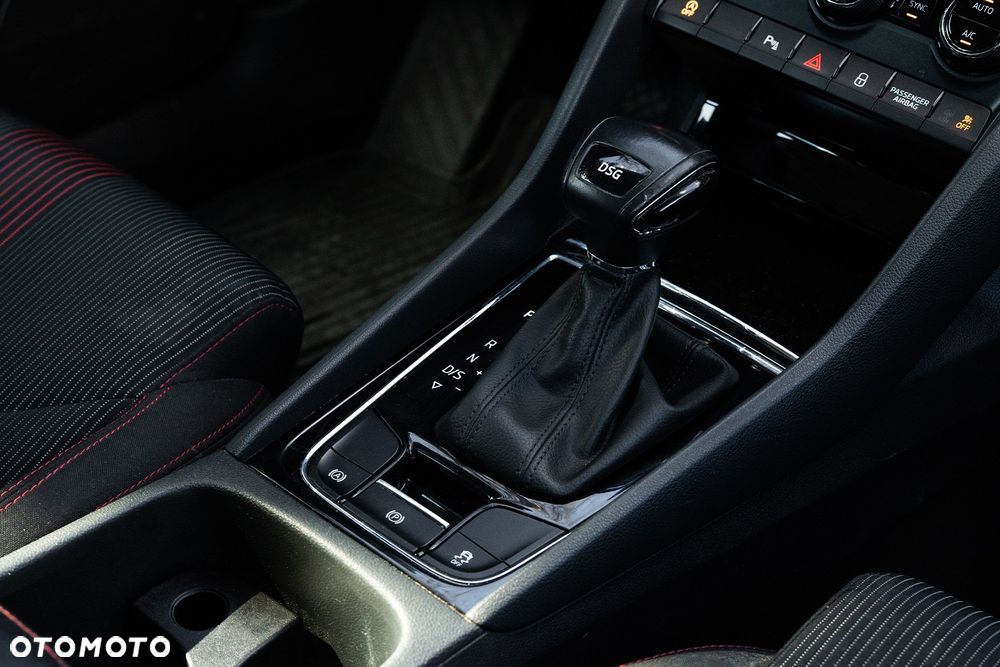 Skoda Karoq 1.5 TSI ACT GPF 4x2 Style DSG - 27