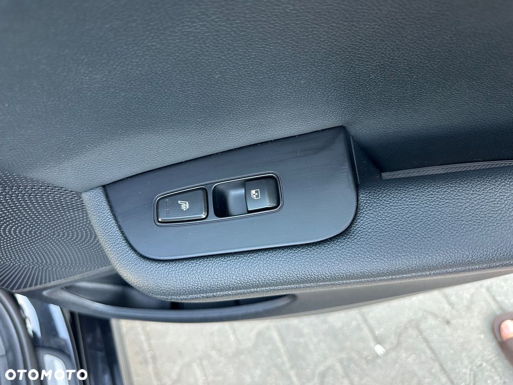 Kia Ceed - 26