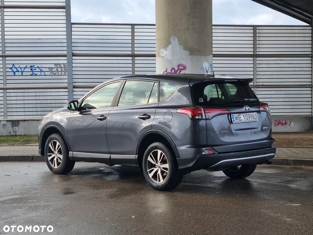 Toyota RAV4 2.0 D-4D Premium 4x2 - 4