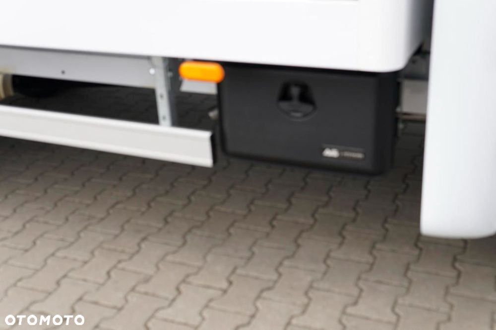 Mercedes-Benz Sprinter - 8