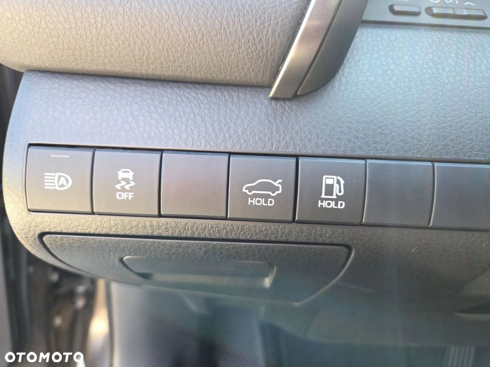 Toyota Camry 2.5 Hybrid Executive CVT - 17