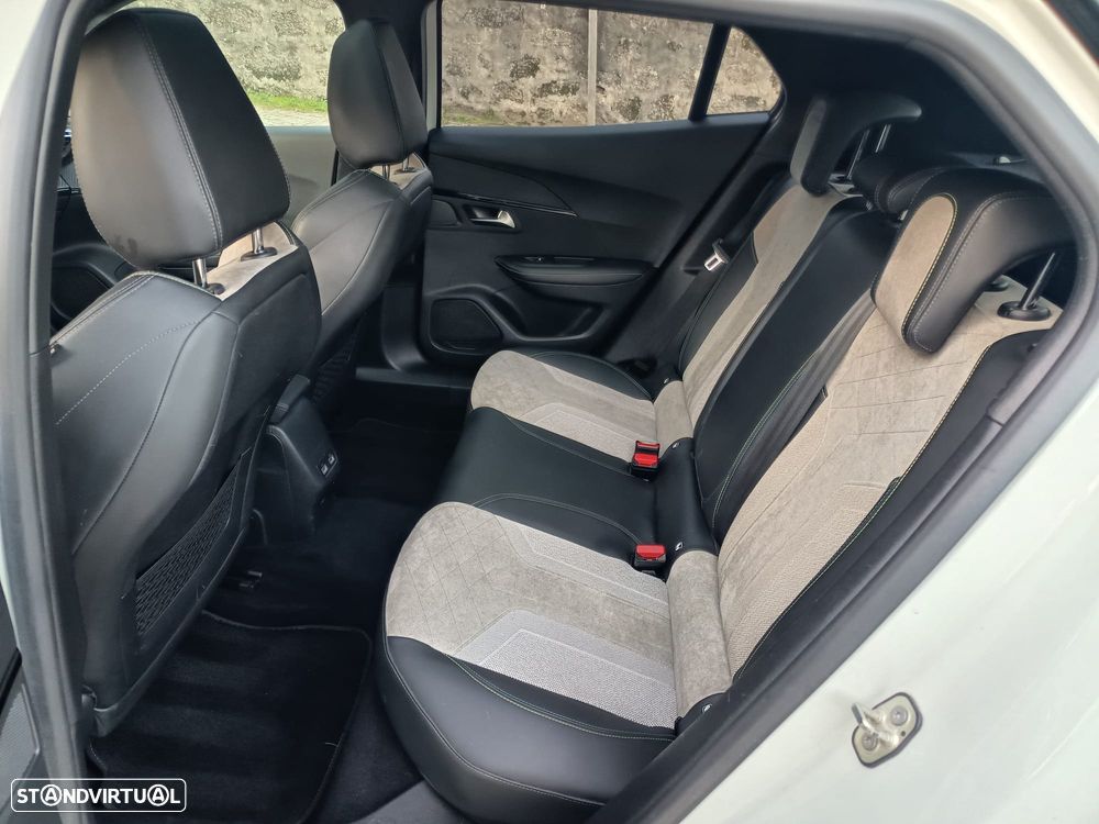 Peugeot e-2008 GT+ - 18