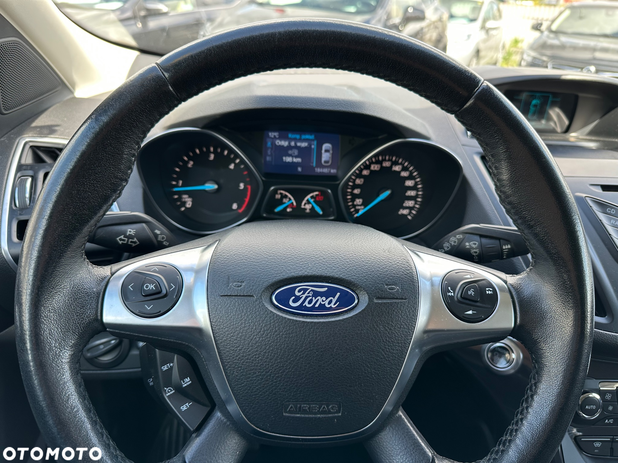 Ford Kuga 2.0 TDCi 2x4 Trend - 33