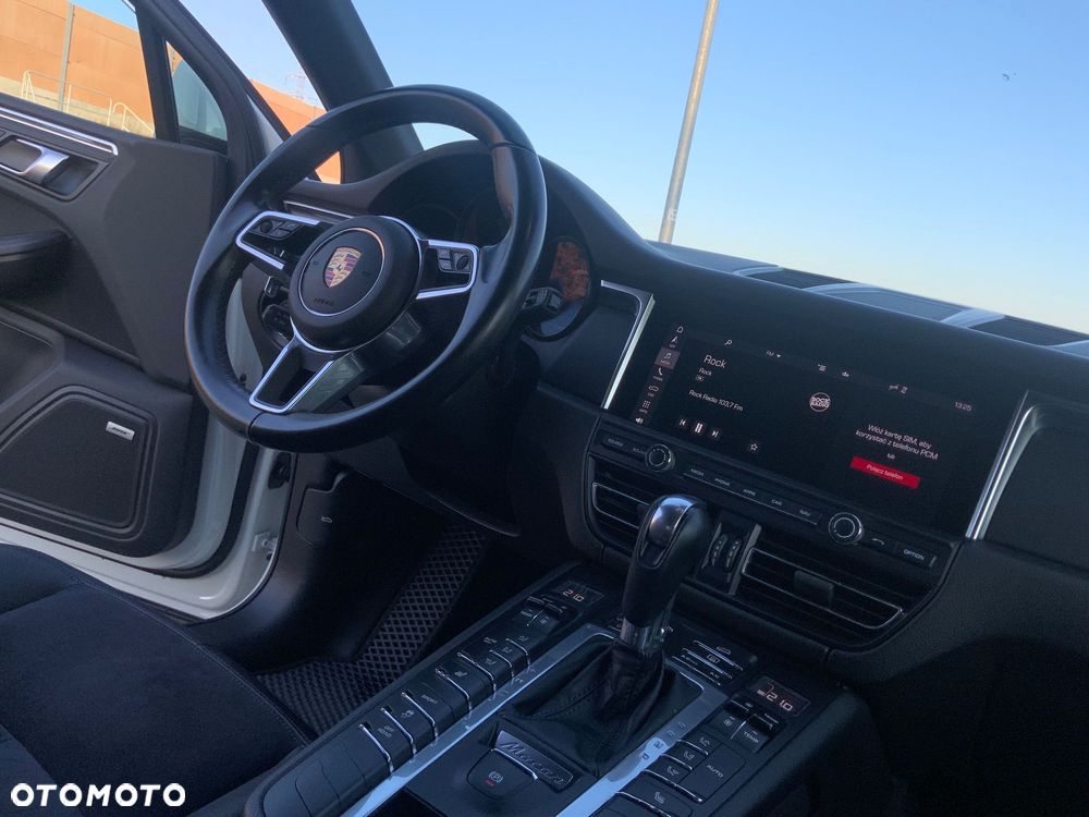 Porsche Macan - 25