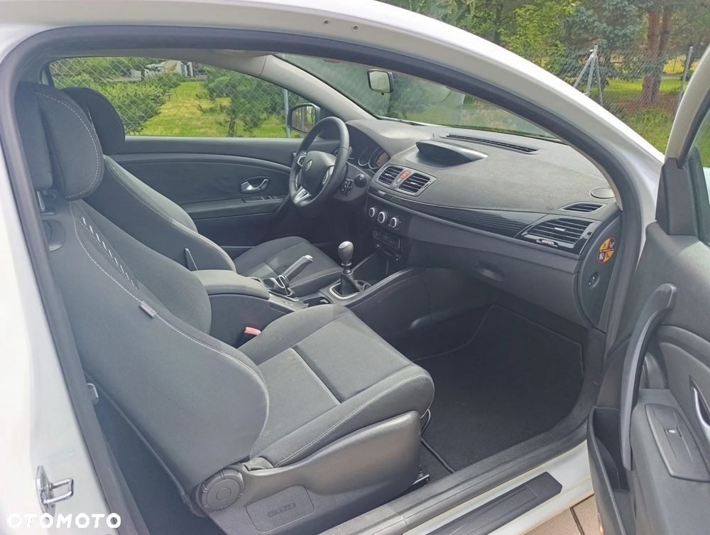 Renault Megane - 11