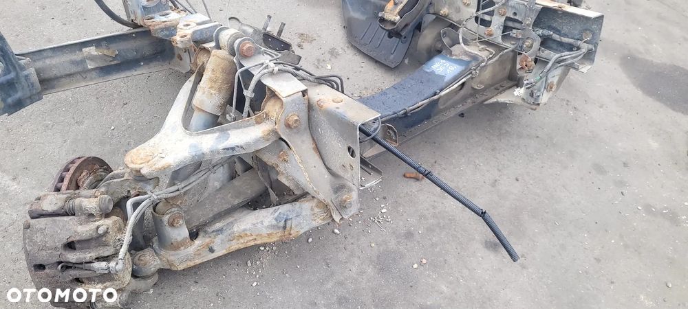 Iveco 35s15 2,3HPI 15-21r sanki zawieszenia wózek - 1