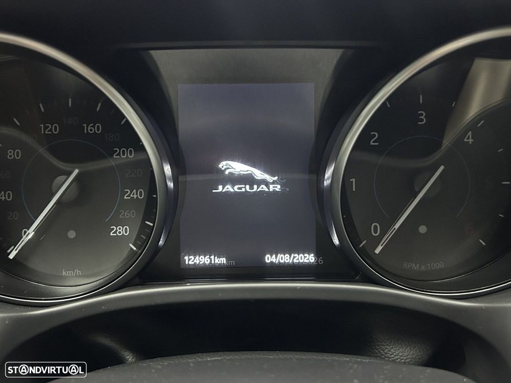 Jaguar F-Pace 2.0 i4D Portfolio Aut. - 14