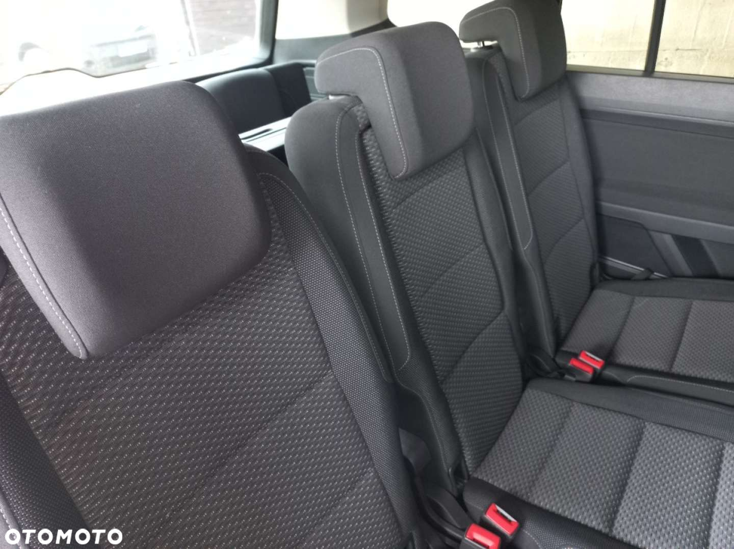 Volkswagen Touran - 18