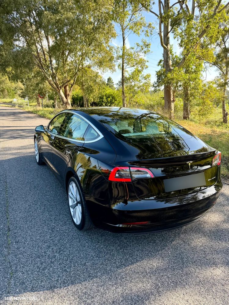 Tesla Model 3 - 2