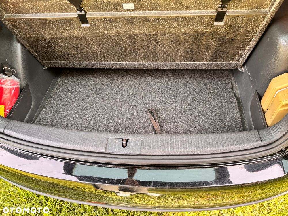Volkswagen Golf Plus 2.0 TDI Trendline - 9